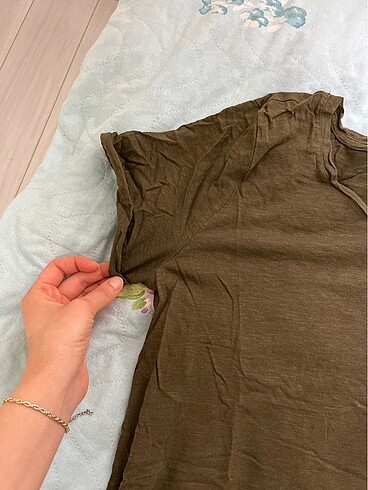 H&M Hm asker yeşili tişört