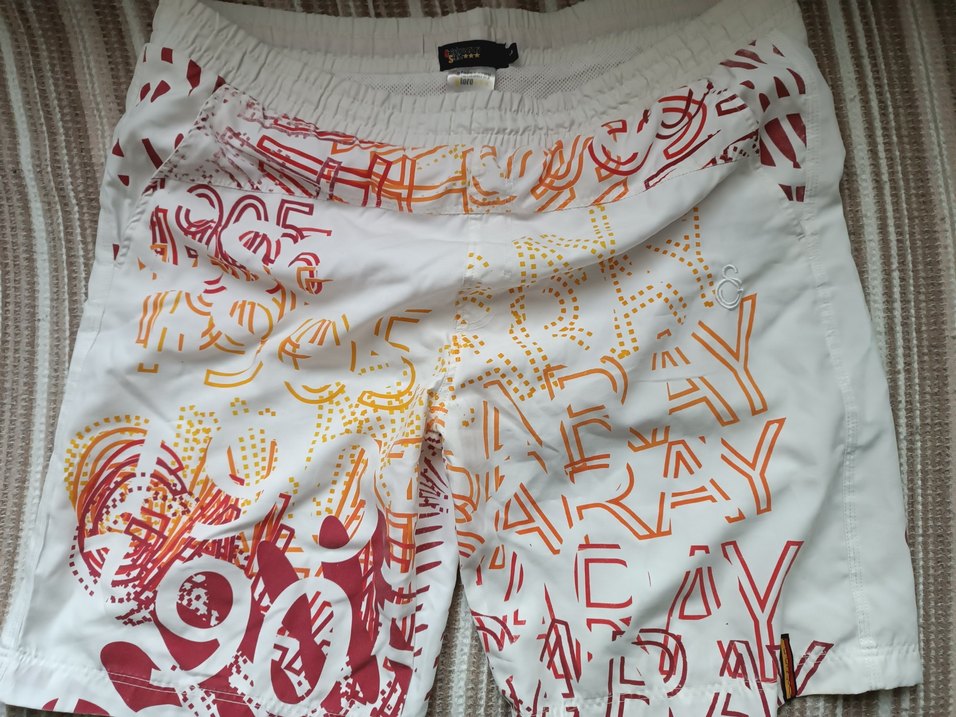 Baskılı Beyaz Galatasaray store'dan şort L beden - Görsel 2