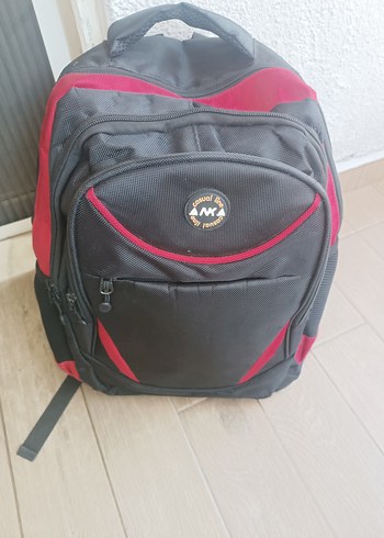Kırmızı Siyah Fermuarlı Erkek Sırt Çantası 3 gözlü sapasağlam