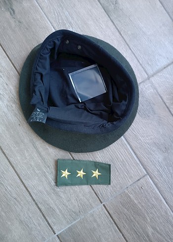 Diğer Askeri Yesil Beret Uc Yildizli Orginaldir