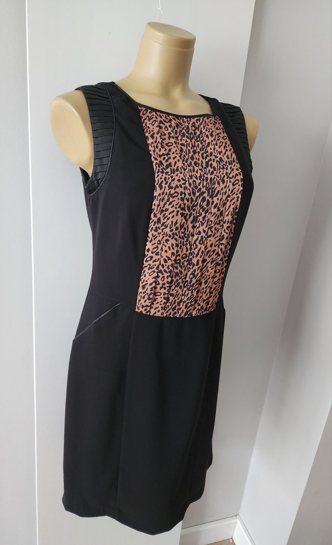 Leopar desenli siyah krep kolsuz elbise - Görsel 3