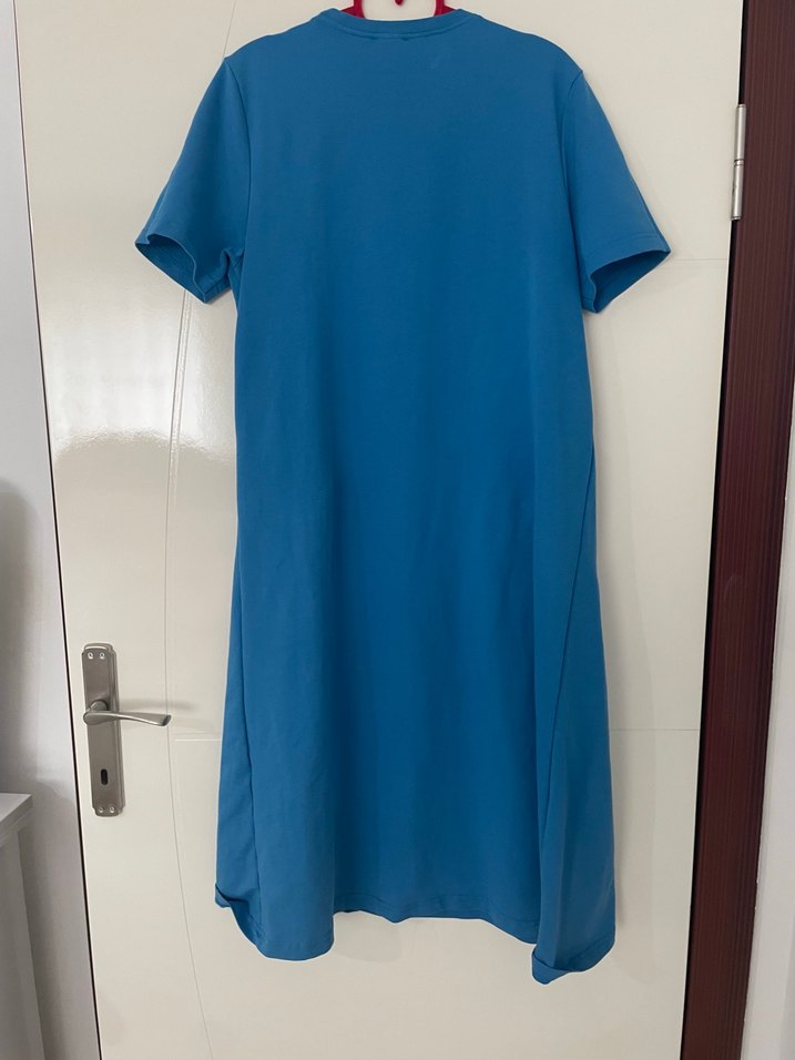 Mavi elbise - Görsel 3