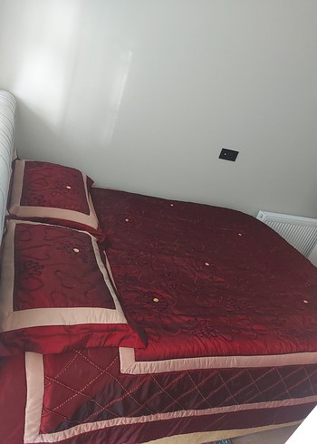 Bordo Nakışlı Yatak Örtüsü,Çift kişilik. - Görsel 2