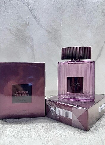 TOM FORD CAFE ROSE