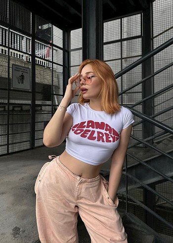 Diğer Pembe Baskılı Straplez Kadın Crop Top