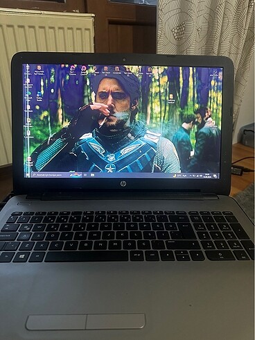 HP LAPTOP