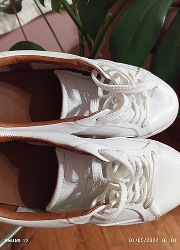 40 Beden beyaz Renk Spor ayakkabı