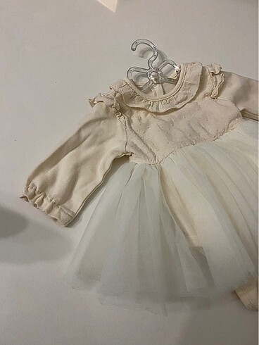0-3 Ay Beden ten rengi Renk Kitikate kız bebek zıbınlı elbise