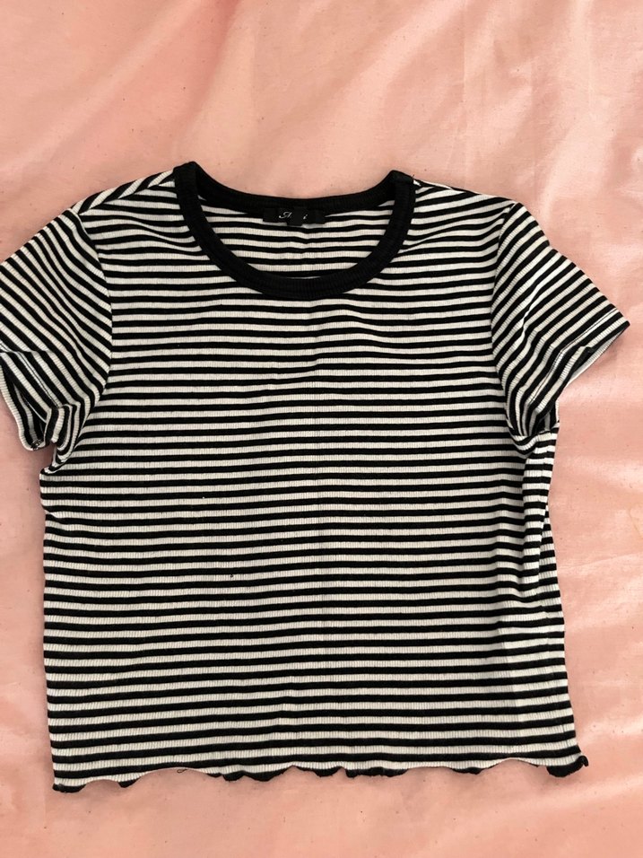 Çizgili Siyah crop mavi branş tişört - Görsel 3