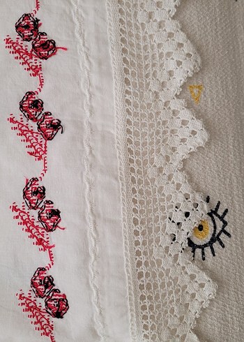 Nakışlı Beyaz Yastık Kılıfı ve eteği - Görsel 12