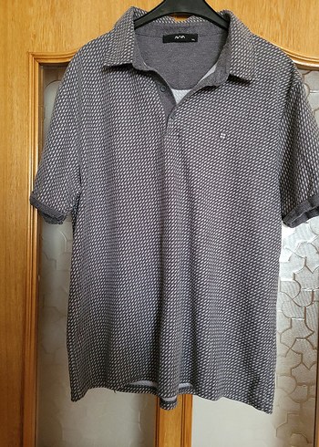 Düğmeli Gri Polo Yaka Tişört
