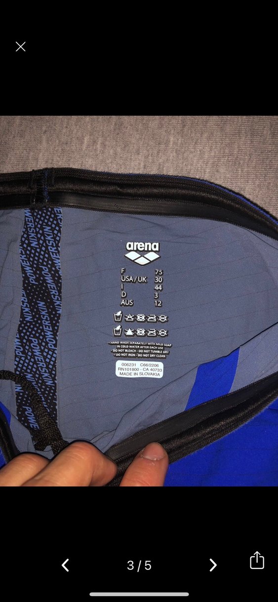 Arena Carbon Air 2 yarış mayosu - Görsel 3