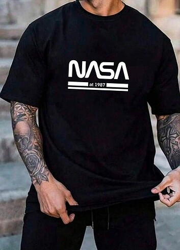 Siyah NASA Baskılı T-shirt