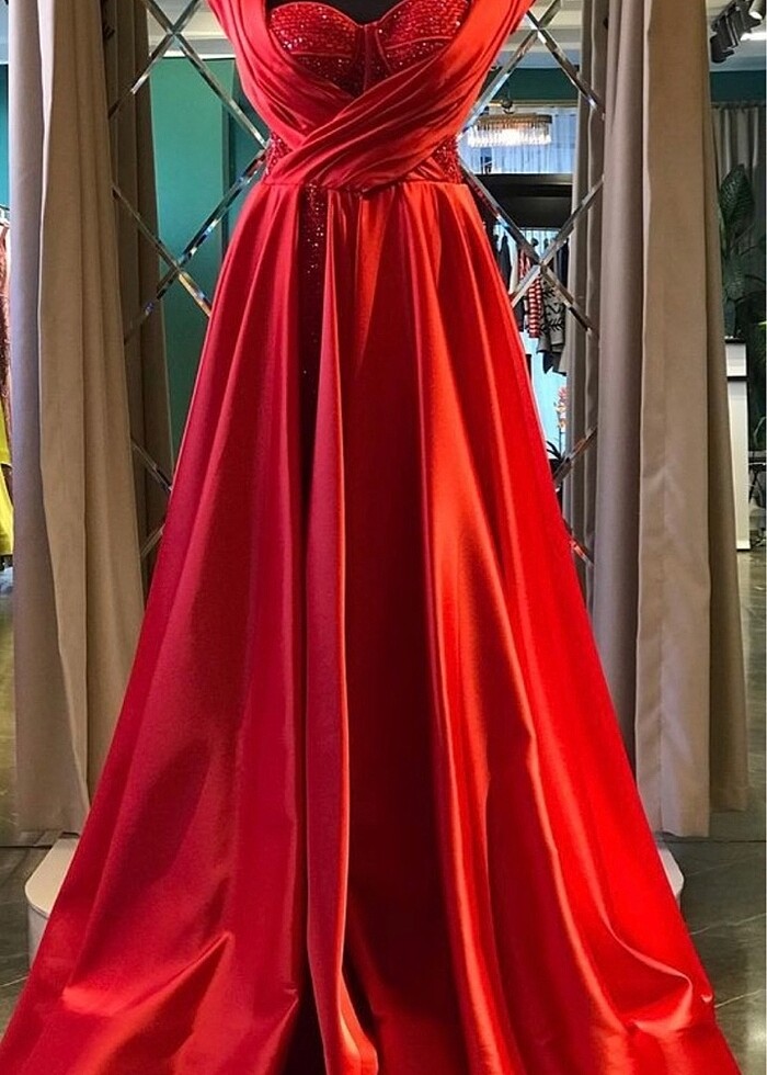 Kırmızı Saten Kına Elbisesi - Görsel 3