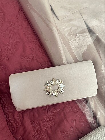 Bej rengi saten çanta - Görsel 2