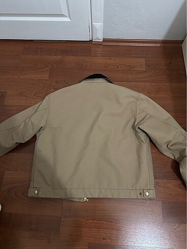 l Beden Carhartt og detroit ceket