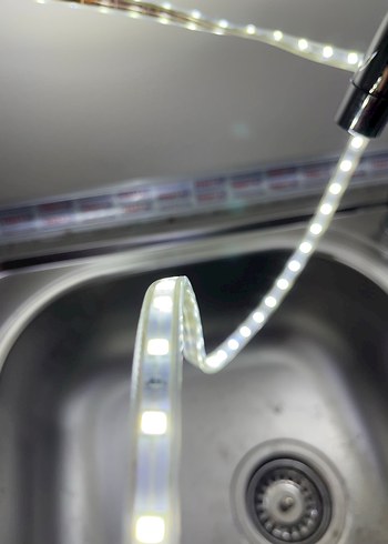 Beden Renk Beyaz LED Mutfak Tezgahı Işığı