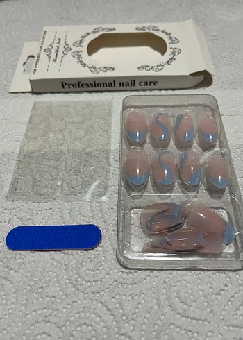 Pastel Beyaz Tırnak Süsleri - Görsel 4