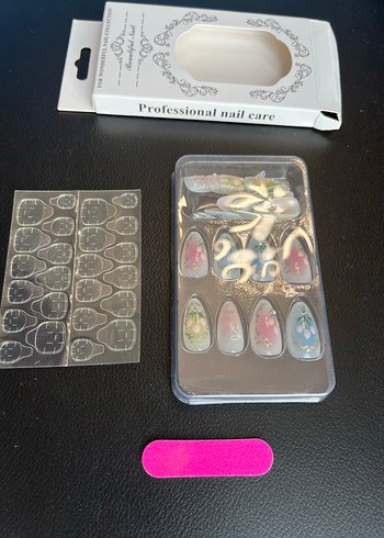 Pastel Beyaz Tırnak Süslemeleri Seti - Görsel 4