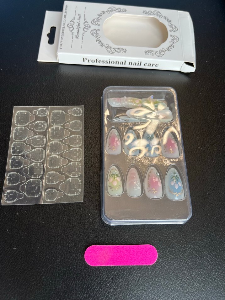 Pastel Beyaz Tırnak Süslemeleri Seti - Görsel 4