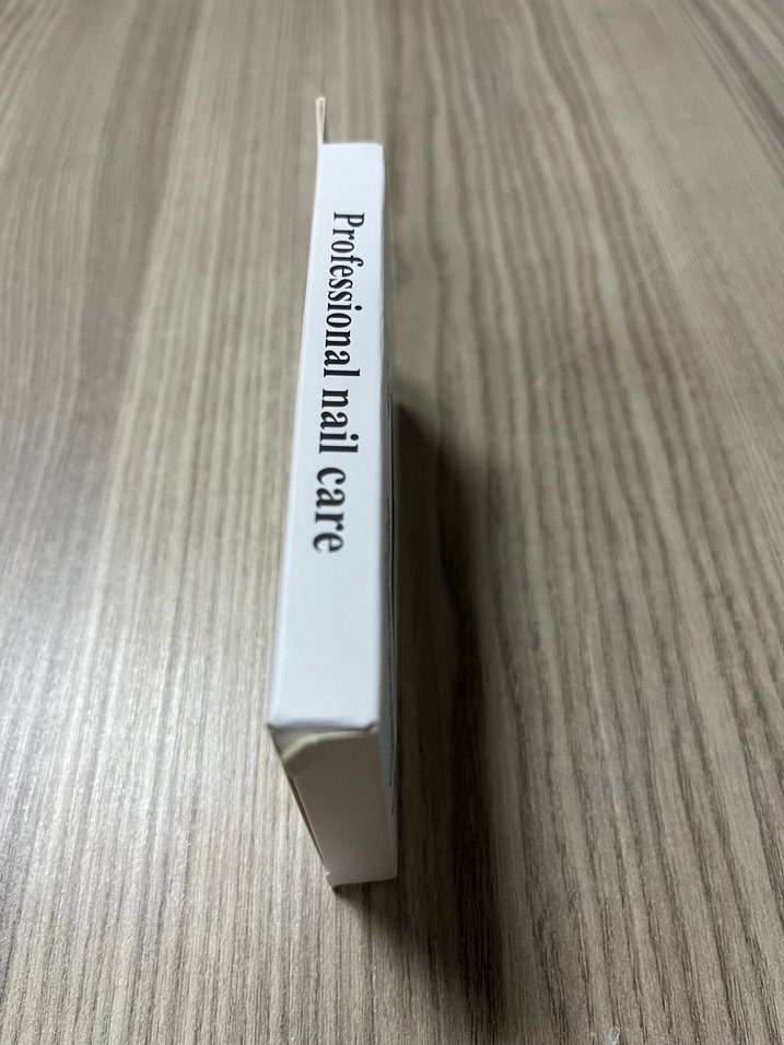 Çok Renkli Koyu Tırnak Süslemeleri - Görsel 3