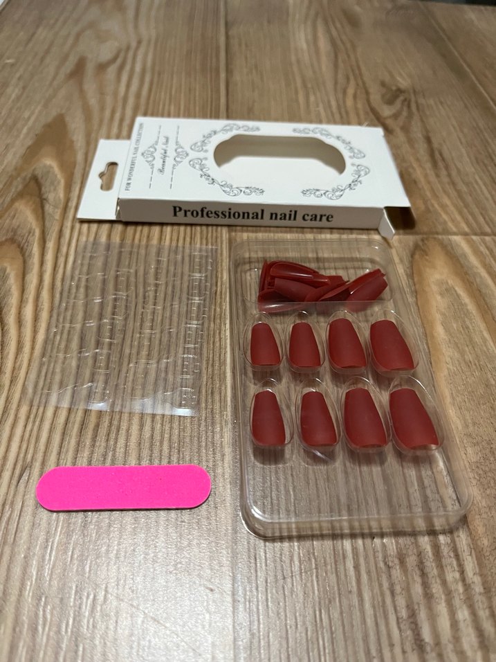 Renkli Kırmızı Takma Tırnak Seti - Görsel 4