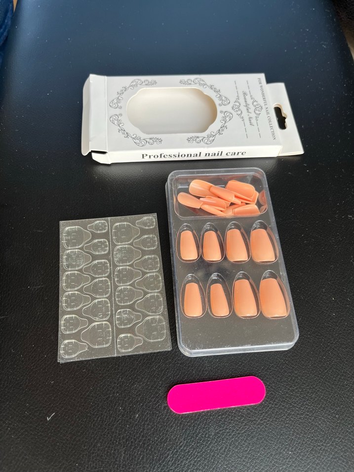 Bej Pastel Takma Tırnak Seti - Görsel 4