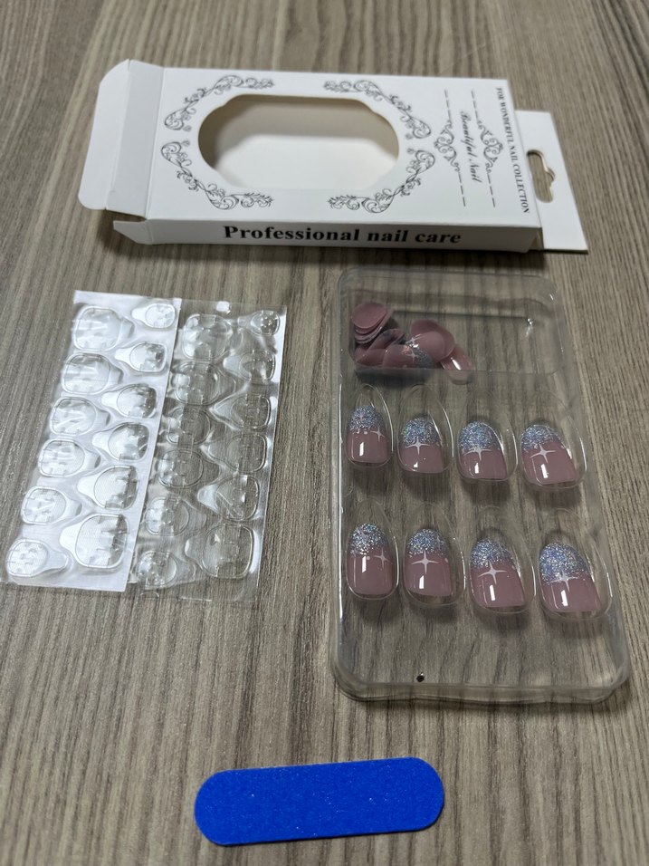 Beyaz Dekoratif Takma Tırnak Seti - Görsel 4