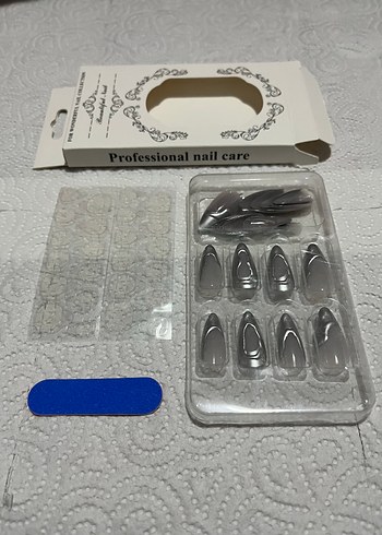 Mavi ve Gri Tırnak Süsleri - Görsel 4