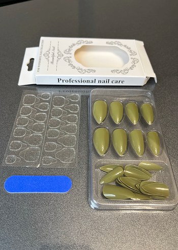 Koyu haki renk yapay tırnak seti - Görsel 4