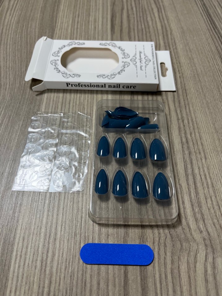 Koyu Mavi Takma Tırnak Seti - Görsel 4