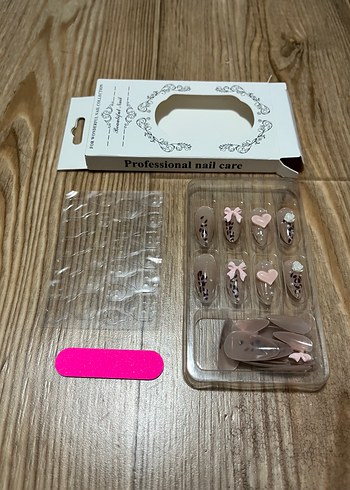 Pastel Bej Tırnak Süslemeleri - Görsel 4