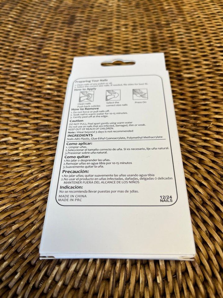 Bej Renkli Alev Desenli Tırnak Süsü - Görsel 2