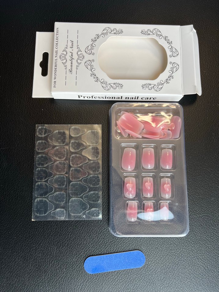 Renkli Kalp Desenli Tırnak Süsleri - Görsel 4