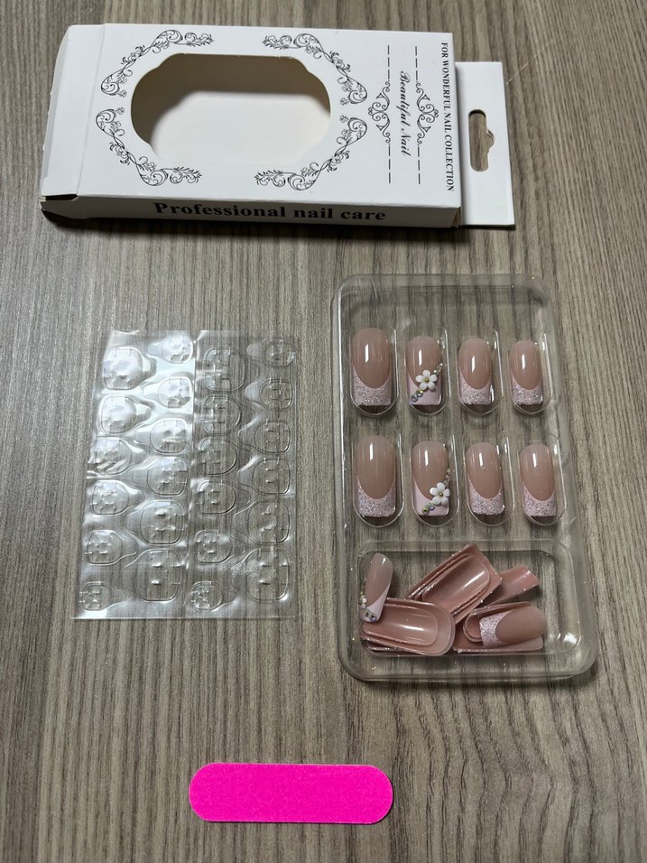 Bej Pastel Tırnak Süsü Seti - Görsel 4