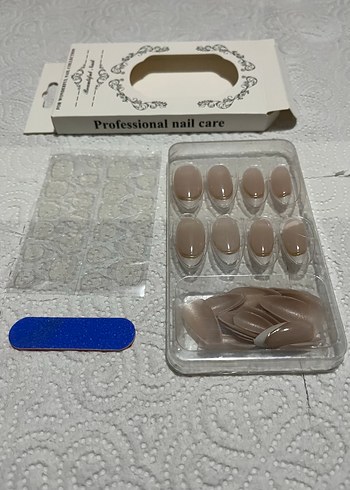 Bej Renkli Takma Tırnak Seti - Görsel 4