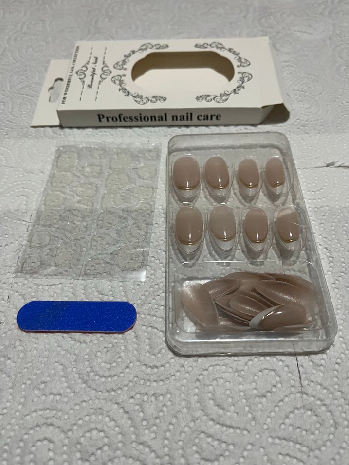 Bej Renkli Takma Tırnak Seti - Görsel 4