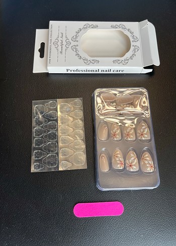 Bej Pastel Çiçekli Tırnak Süsü - Görsel 4