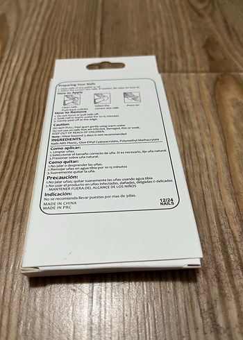 Beyaz Işıltılı Tırnak Süsü Seti - Görsel 2