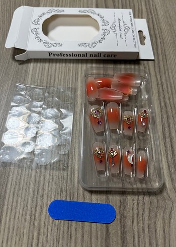 Bej Taşlı ve Süslemeli Takma Tırnak Seti - Görsel 4