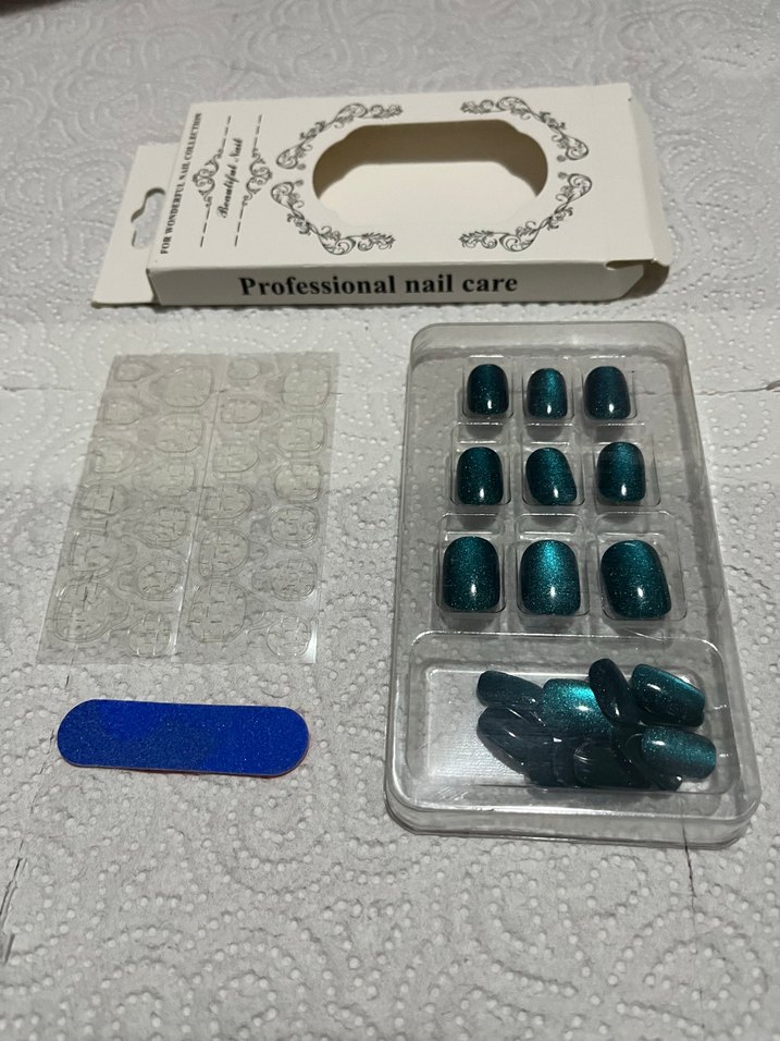 Koyu Turkuaz Takma Tırnak Seti - Görsel 4