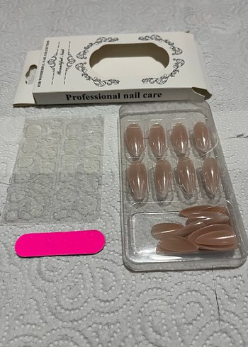 Bej Renkli Tırnak Süslemeleri - Görsel 4