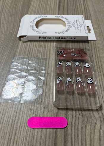 Bej Desenli Tırnak Süslemeleri - Görsel 4