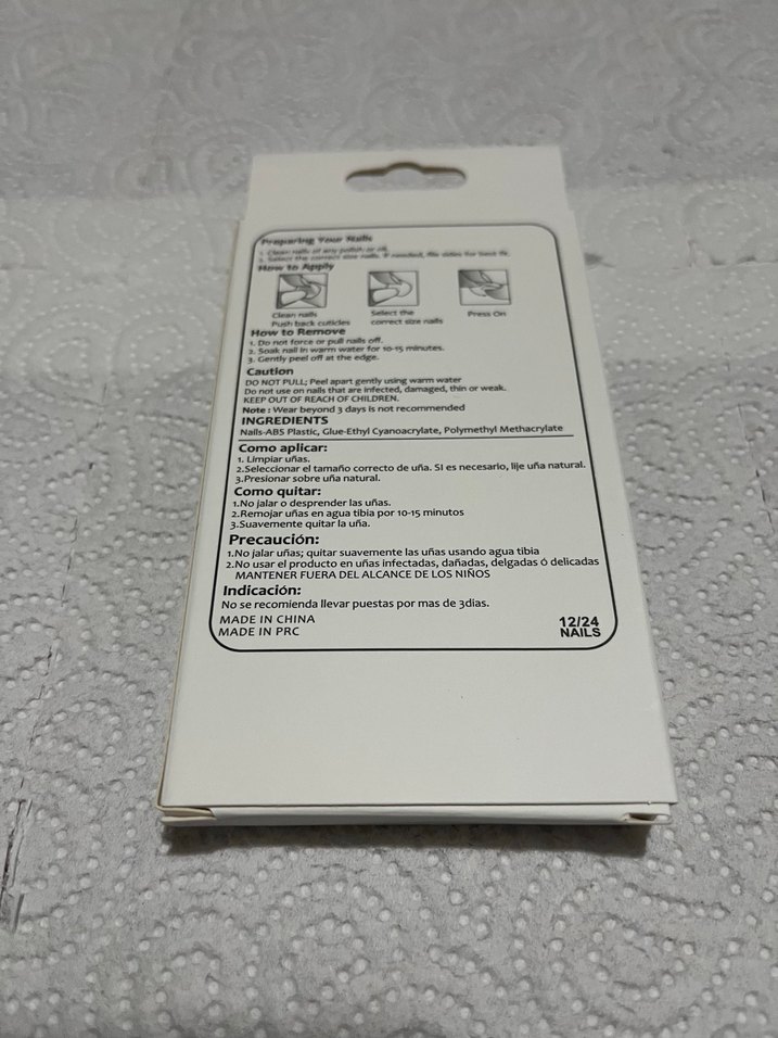 Beyaz Işıltılı Tırnak Süsü - Görsel 2