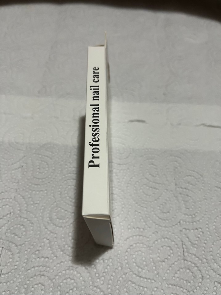 Beyaz Işıltılı Tırnak Süsü - Görsel 3