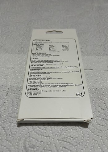 Beyaz 3D Çiçekli Tırnak Süsü Seti - Görsel 2