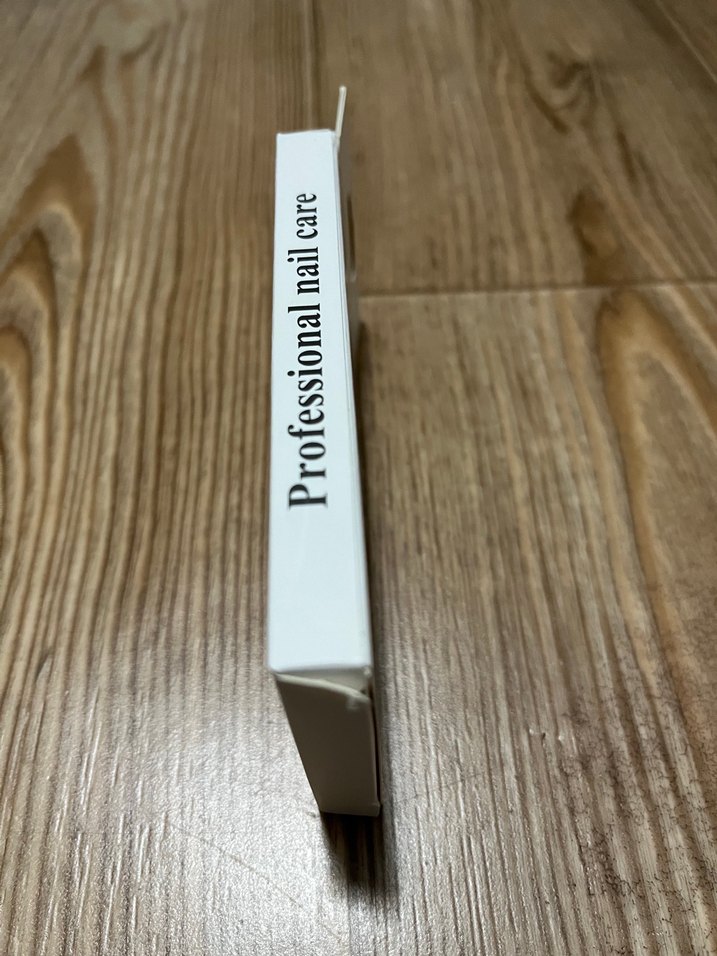 Renkli Kırmızı Tırnak Süsleri - Görsel 3