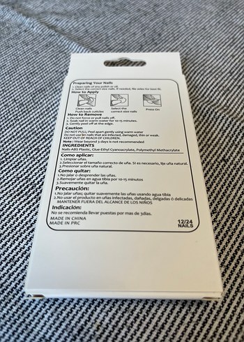 Renkli ve Karanlık Tonlarda Tırnak Süsleri - Görsel 2