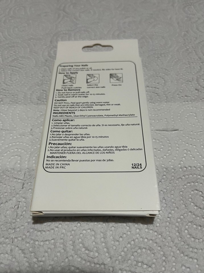 Şeffaf Beyaz Tırnak Süslemeleri - Görsel 2