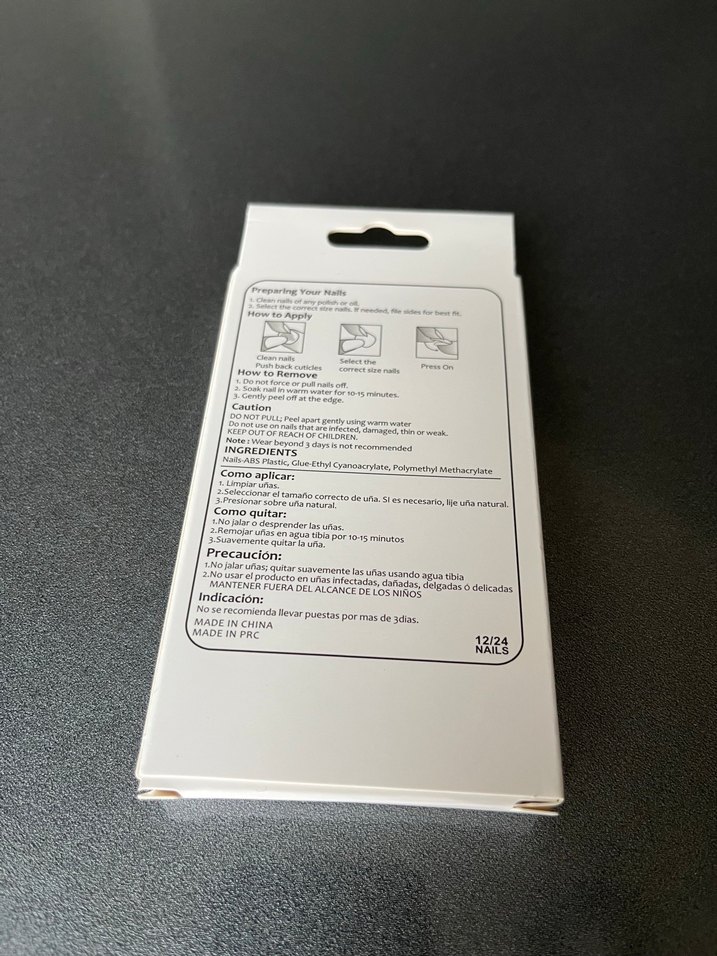 Kırmızı Desenli Tırnak Süslemeleri - Görsel 2